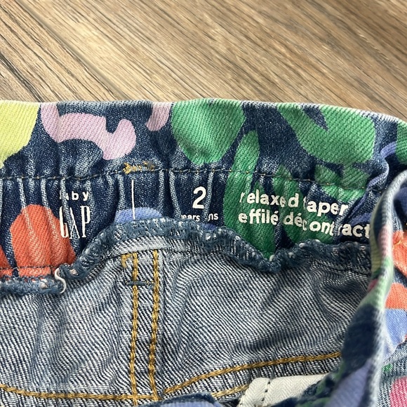 Toddler gap relaxed tapered jean - Picture 2 of 3